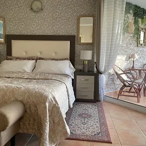 https://marbella-apartment.es-andalucia.com